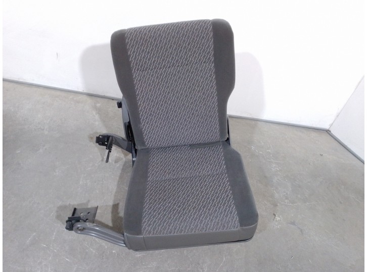 Recambio de asientos traseros para opel monterey 3.1 turbodiesel referencia OEM IAM 8971584490 TERCERA FILA TELA GRIS - 5 PUERTA