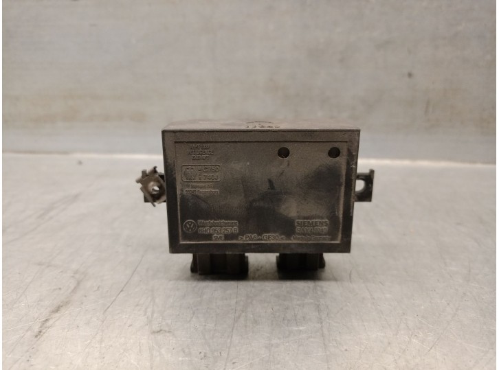 Recambio de centralita inmovilizador para volkswagen polo berlina (6n2) 1.4 referencia OEM IAM 6H0953257B 5WK47740 SIEMENS