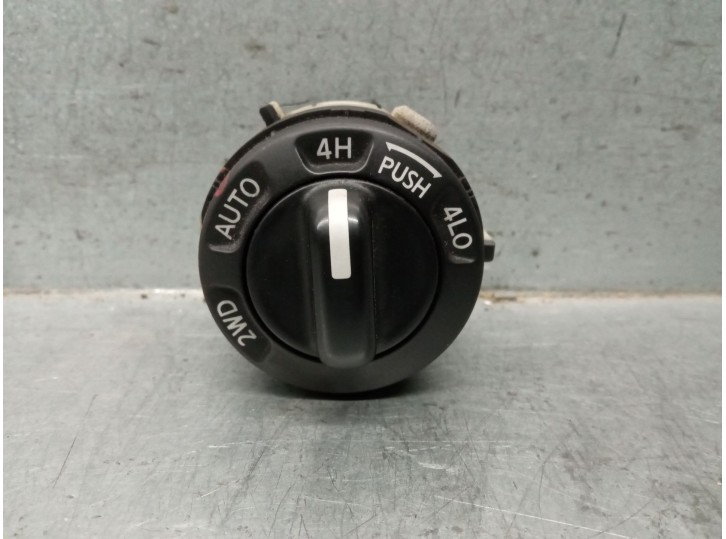 Recambio de interruptor para nissan pathfinder iii (r51) 2.5 dci 4wd referencia OEM IAM 25536EA000  