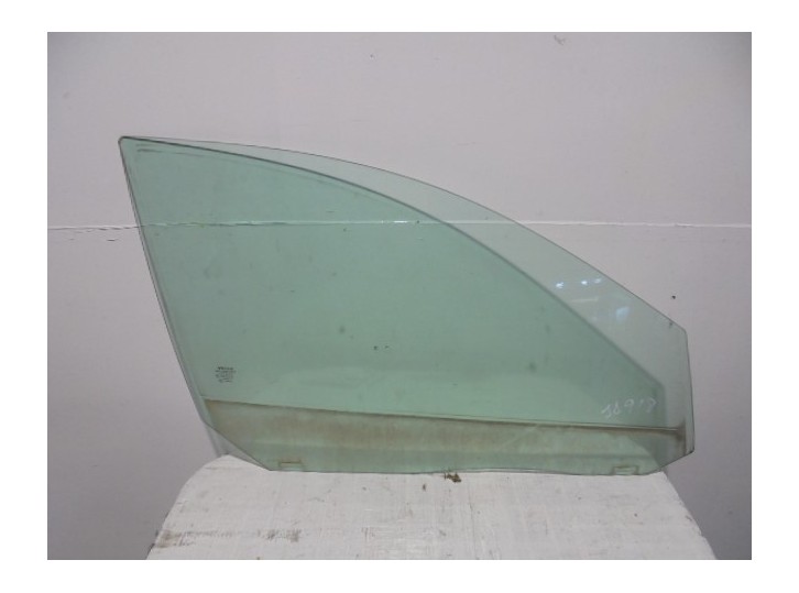 Replacement front right window glass for Volvo S80 Saloon 2.4 Diesel CAT OEM IAM reference DOT57M53AS2 43R001106 DOT57M53AS2