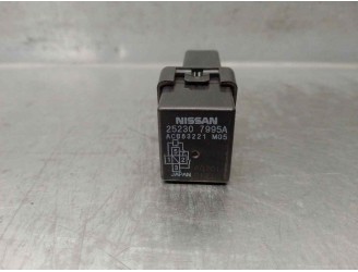 Replacement relay for Nissan X-Trail (T32) 1.6 dCi Turbodiesel CAT OEM IAM reference 2523079995A 