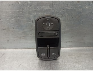 Replacement front left window switch for Opel Corsa D 1.2 16V CAT (Z 12 XEP / LB4) OEM IAM reference 13258521AA 