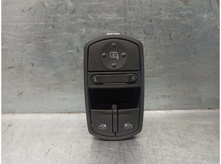 Recambio de mando elevalunas delantero izquierdo para opel corsa d 1.2 16v cat (z 12 xep / lb4) referencia OEM IAM 13258521AA 