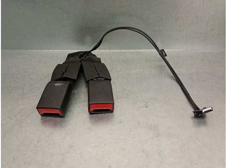 Recambio de enganche cinturon para opel mokka / mokka x (j13) 1.4 (_76) referencia OEM IAM 42450165 42450188 