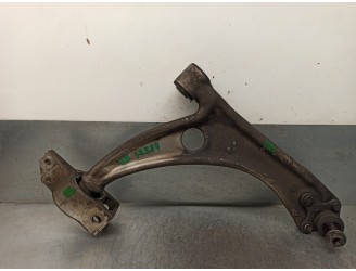 Replacement front right lower suspension arm for Volkswagen Passat Saloon (3C2) 2.0 TDI OEM IAM reference 3C040715