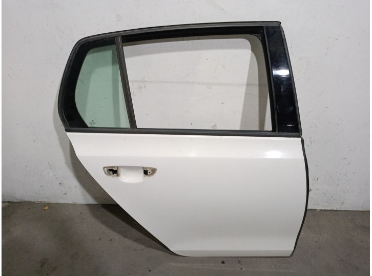 Recambio de puerta trasera derecha para volkswagen golf vi (5k1) 1.6 tdi dpf referencia OEM IAM 5K6833056K 5K6833056K 