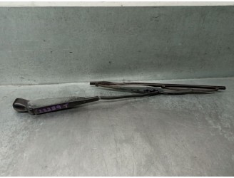 Recambio de brazo limpia trasero para renault megane i grandtour (ka0/1_) 1.9 dti (ka0n) referencia OEM IAM 7700421656 770105188