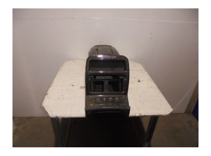 Recambio de apoyabrazos central para maserati quattroporte referencia OEM IAM  PEIL NEGRA CESTA 11B