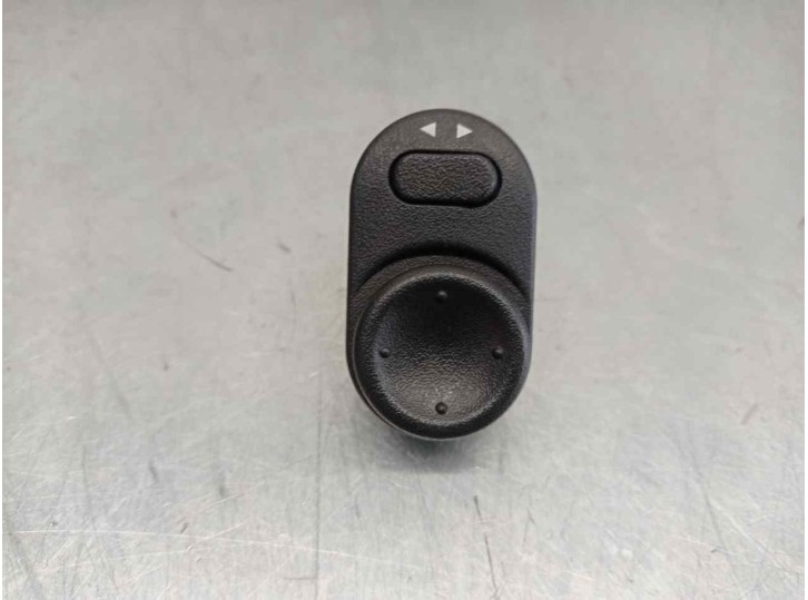 Recambio de mando retrovisor para opel meriva a 1.7 16v referencia OEM IAM 09226861 