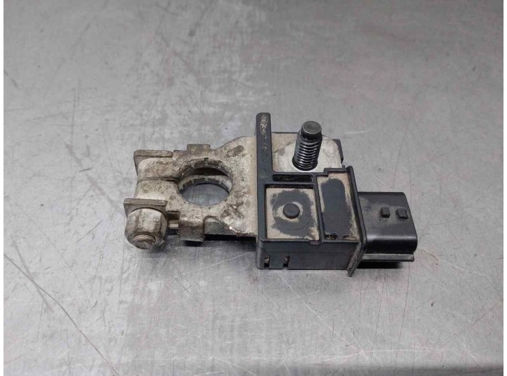 Recambio de rele para nissan x-trail (t32) 1.6 dci turbodiesel cat referencia OEM IAM 243407F000  