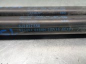 Replacement trunk / tailgate dampers for Seat Ibiza IV (6J5, 6P1) 1.0 TSI OEM IAM reference 6J3827550 