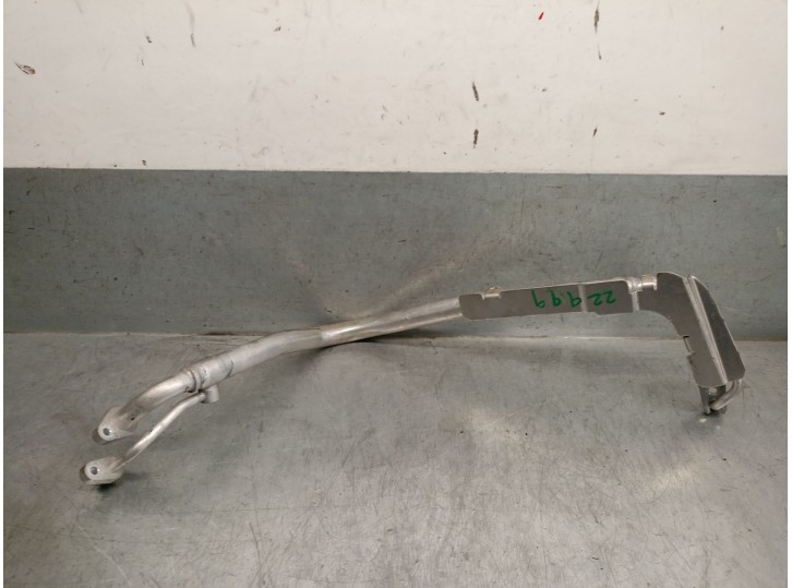 Replacement air conditioning hoses for Seat Ateca 1.5 16V TSI ACT OEM IAM reference 5WB816738C 5WB816738C 