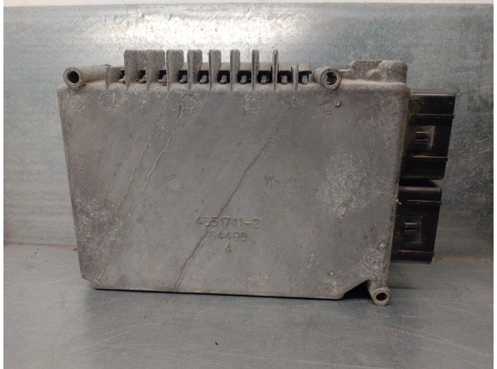 Recambio de centralita motor uce para chrysler voyager (gs) 2.4 cat referencia OEM IAM P04727163 P04727163 