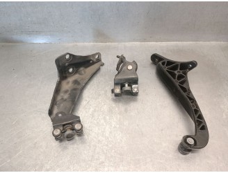 Recambio de bisagra puerta para citroën berlingo 1.6 16v hdi referencia OEM IAM 9680486880  
