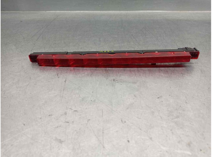Recambio de luz central de freno para audi a3 (8l) 1.9 tdi referencia OEM IAM 8D9945097B 