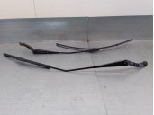 Recambio de brazo limpia delantero derecho para opel corsa d opc referencia OEM IAM 13182326 13182625 