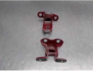 Recambio de bisagra puerta para toyota auris 1.8 16v (híbrido) referencia OEM IAM 6871002060 6873002050 DELANTERA DERECHA