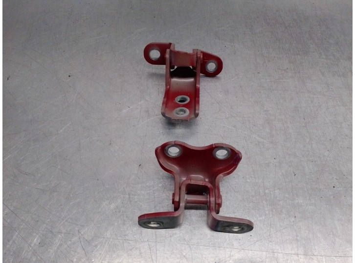 Recambio de bisagra puerta para toyota auris 1.8 16v (híbrido) referencia OEM IAM 6871002060 6873002050 DELANTERA DERECHA