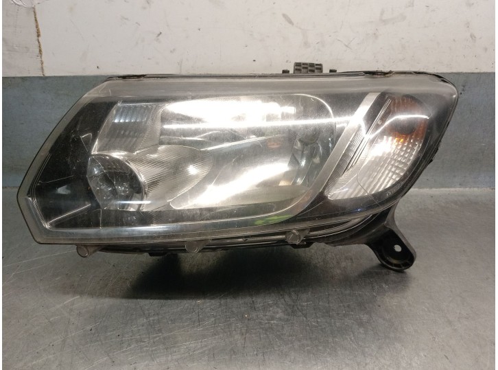 Recambio de faro izquierdo para dacia sandero ii 0.9 tce cat referencia OEM IAM 90029994 260609872R VALEO