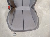 Recambio de asiento delantero izquierdo para seat tarraco (kn2) 1.5 16v tsi act referencia OEM IAM 5QA881105C TELA NEGRA Y GRIS 