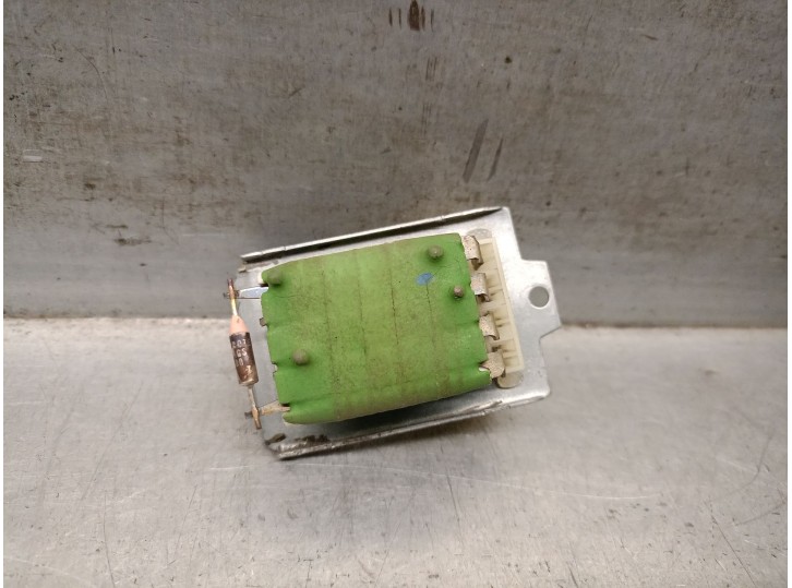 Recambio de resistencia calefaccion para volkswagen polo berlina (6n2) 1.4 referencia OEM IAM 7019592631  