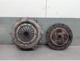 Recambio de kit embrague para peugeot 206 hatchback (2a/c) 1.4 i referencia OEM IAM 318024810 205288 LUK