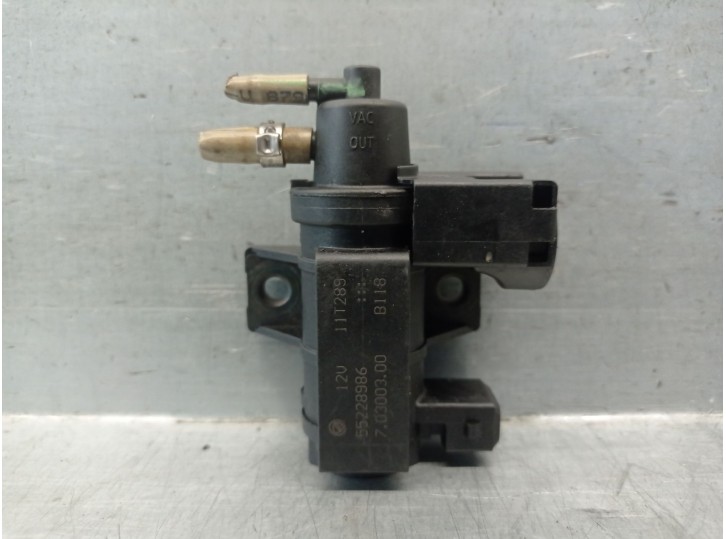 Recambio de electrovalvula vacio para fiat doblo 1.3 16v jtd cat referencia OEM IAM 55228986 70300300