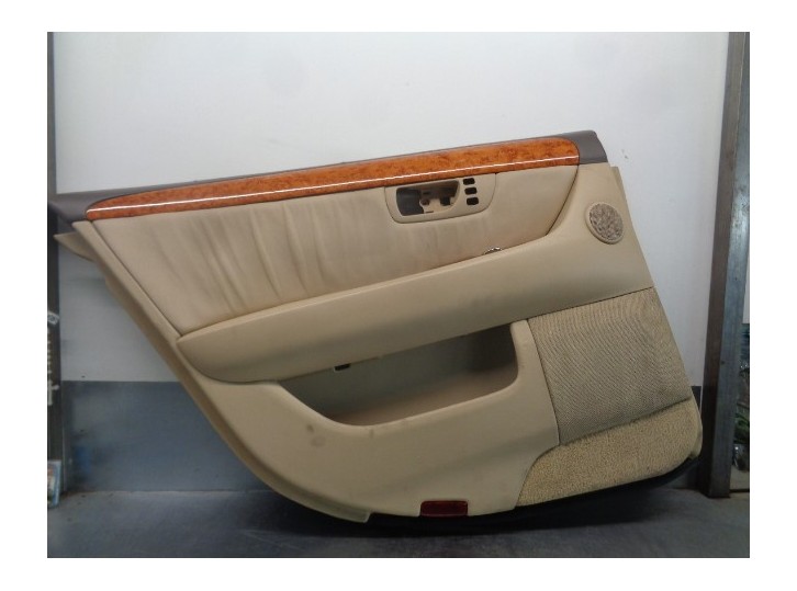 Recambio de guarnecido puerta trasera izquierda para lexus ls430 (ucf30) básico (07.2003) referencia OEM IAM 6764050440A5  