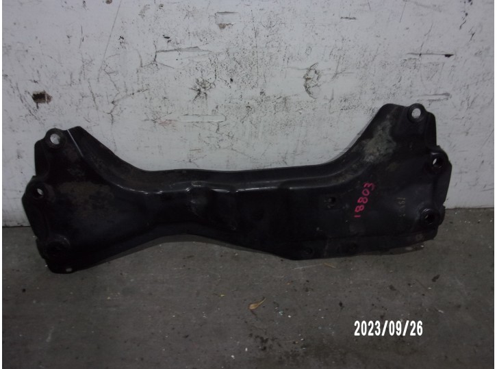 Recambio de puente delantero para honda hr-v (gh) 1.6 cat referencia OEM IAM 4786246 CUNA MOTOR SUELO BURRA30 FILA5