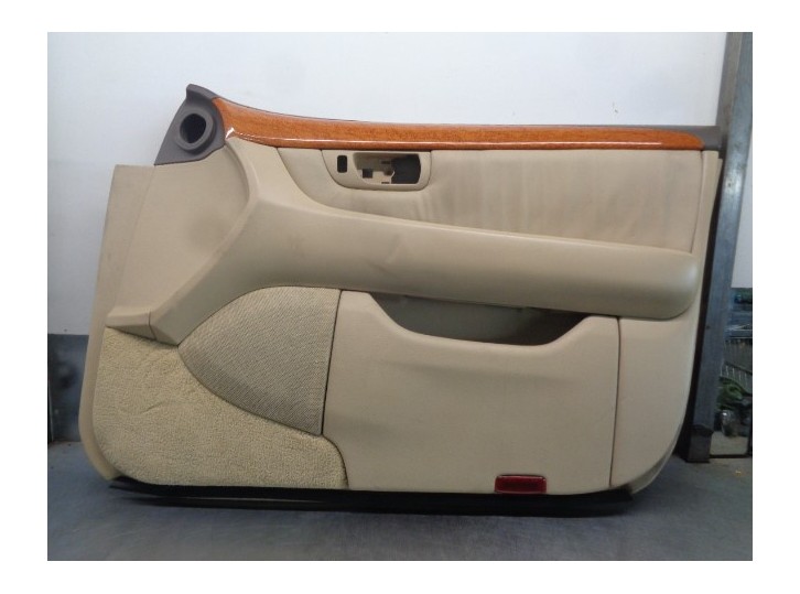Recambio de guarnecido puerta delantera derecha para lexus ls430 (ucf30) básico (07.2003) referencia OEM IAM 6761050372A1  
