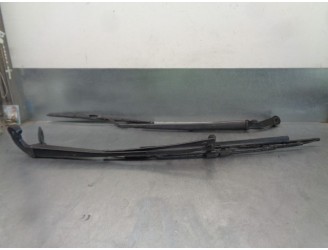 Replacement front right wiper arm for Lexus LS430 (UCF30) basic (07.2003) OEM IAM reference 8522150100 8521150110 