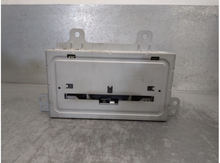 Recambio de sistema audio / radio cd para opel astra j sports tourer 1.7 16v cdti referencia OEM IAM 22805138 22805138 BOSCH