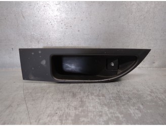Replacement rear left window switch for Opel Astra J Sports Tourer 1.7 16V CDTi OEM IAM reference 13301888 