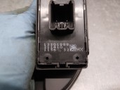 Recambio de mando elevalunas trasero izquierdo para opel astra j sports tourer 1.7 16v cdti referencia OEM IAM 13301888 