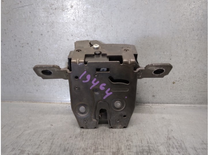 Recambio de cerradura maletero / porton para opel astra j sports tourer 1.7 16v cdti referencia OEM IAM 13581023 