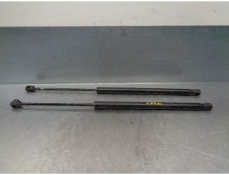 Recambio de amortiguadores maletero / porton para kia sorento 2.5 crdi active referencia OEM IAM 817813E021 