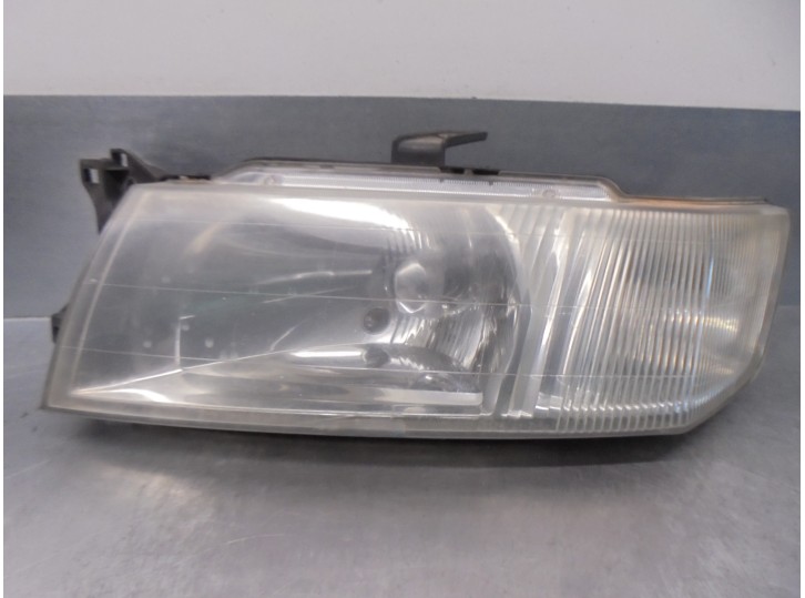 Recambio de faro izquierdo para mitsubishi space wagon (n80/n90) 2.4 gdi cat referencia OEM IAM MR508551  