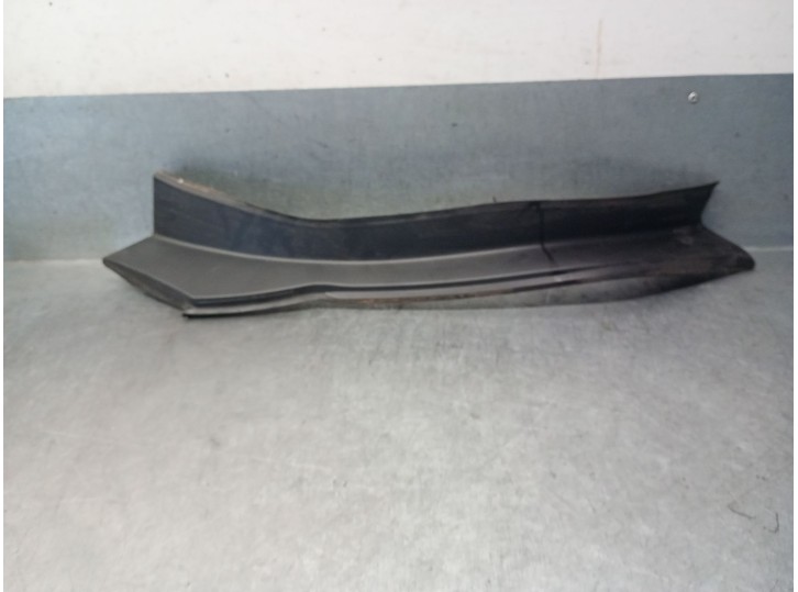 Recambio de molduras traseras para citroën ds5 2.0 hdi fap referencia OEM IAM 9672701777 9672701780 