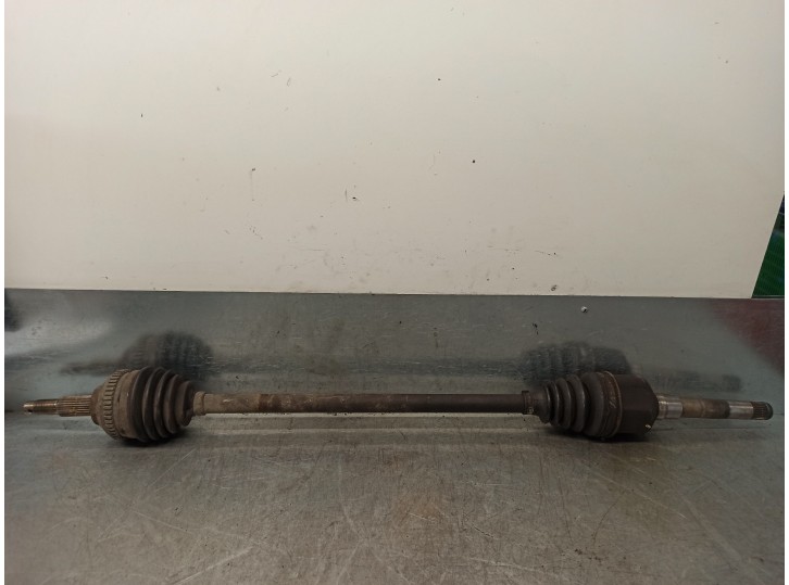 Recambio de transmision delantera derecha para chrysler voyager (rg) 2.8 crd cat referencia OEM IAM 04641856AF  