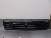 Recambio de rejilla delantera para mitsubishi space wagon (n80/n90) 2.4 gdi cat referencia OEM IAM MR275627  