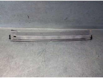 Replacement centre brake light for Citroën DS5 2.0 HDI FAP OEM IAM reference 89093324 1607400080 