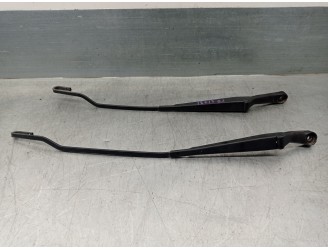 Recambio de brazo limpia delantero derecho para volkswagen passat berlina (3b3) 1.9 tdi referencia OEM IAM 3B1955410 3B1955409 