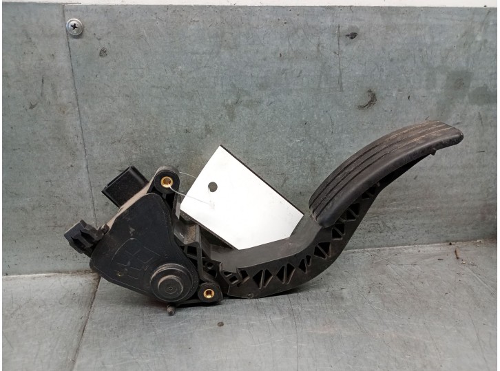 Recambio de potenciometro pedal para renault grand scénic iii (jz0/1_) 1.9 dci referencia OEM IAM 180020024R  