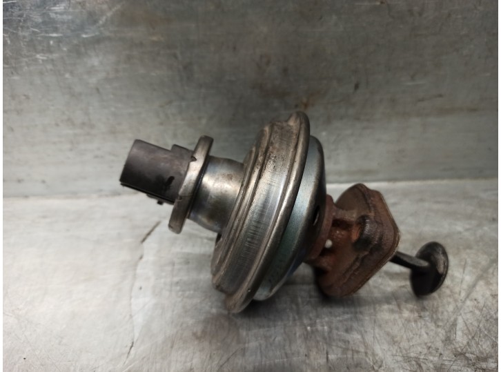 Recambio de valvula egr para bmw serie 3 touring (e91) 320d referencia OEM IAM 70068408 7801942 PIERBURG