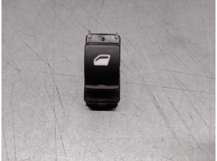 Recambio de mando elevalunas delantero derecho para citroën c3 aircross feel referencia OEM IAM 1348539  