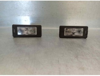 Recambio de piloto matricula para skoda fabia 1.2 tsi referencia OEM IAM 1K9943127B 