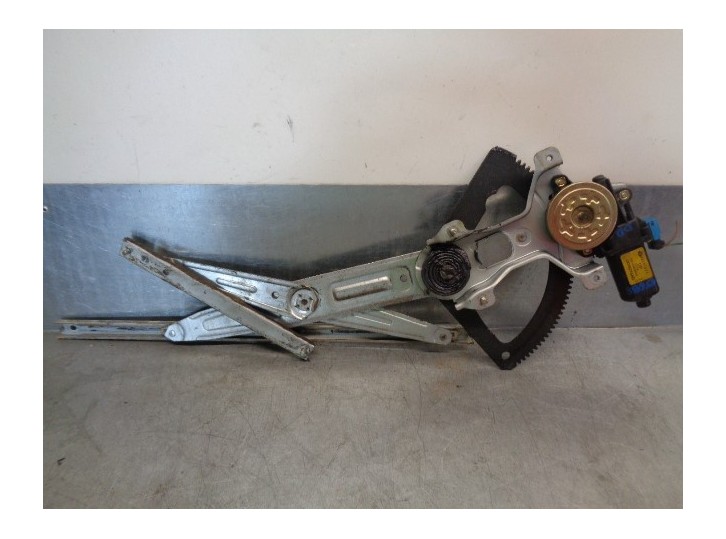 Recambio de elevalunas delantero derecho para daewoo tacuma cdx referencia OEM IAM 96261057 2 PINES 5 PUERTAS