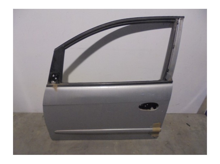 Recambio de puerta delantera izquierda para daewoo tacuma cdx referencia OEM IAM A96593234 GRIS 5 PUERTAS