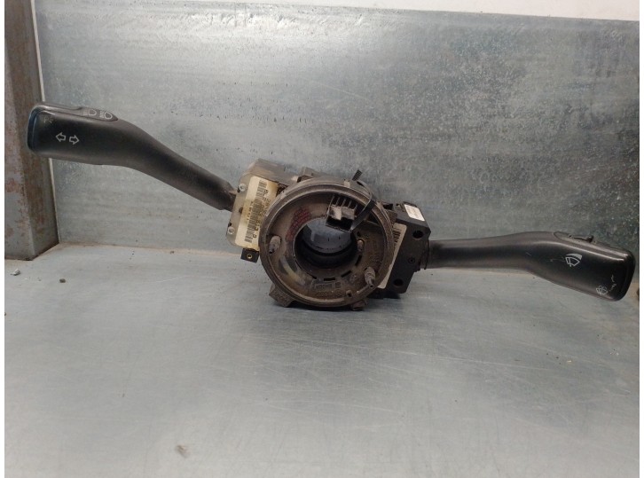 Replacement light switch for Seat Ibiza (6K1) 1.9 SDi OEM IAM reference 8L0953513G 4B0953503E 