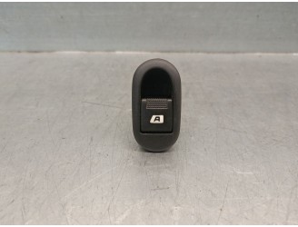 Replacement front right window regulator switch for Citroën C3 1.4 HDi OEM IAM reference 96401469XT 6554L7 